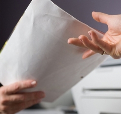 Citação de fiador não interrompe prescrição em relação ao devedor principal