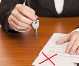 Empresa fiadora de empregado não consegue descontar da rescisão dívida com imobiliária