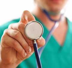 Servidora removida tem direito a manter plano de saúde do órgão anterior