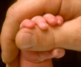 Plano de saúde deve indenizar paciente que teve parto pelo SUS