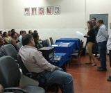 Ribeirinhos recebem documento que assegura permanência em distrito no Pantanal