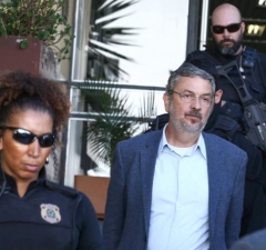 Ministro mantém prisão preventiva de Antonio Palocci