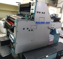 Dono de pequeno jornal consegue suspender penhora de impressora