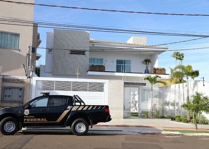 Narcotraficantes condenados. Mansão do chefe vira base policial