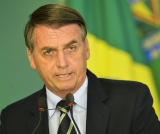 Bolsonaro promete e cumpre: agora todo cidadão de bem pode ter arma em casa para se defender