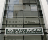 Contrato de honorários não pode ser exigido por juiz