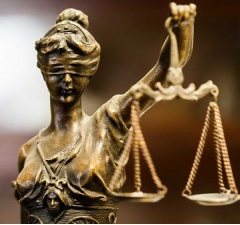 Advogado de Brasília deverá pagar danos materiais e morais a cliente