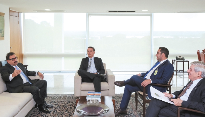 “Vamos reconstruir o país e melhorar o Paraná”, afirma Paulo Martins