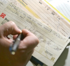 Emitente é responsável por cheque emprestado a terceiro