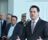 Governador do Paraná anuncia 6 mil vagas em novos concursos