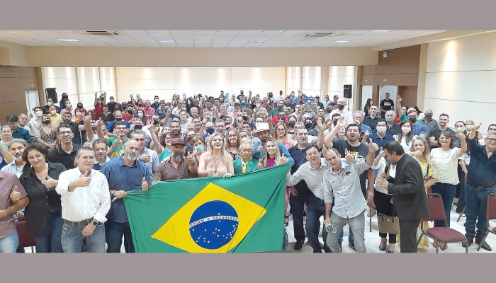 Aline percorre o Paraná rumo ao Senado